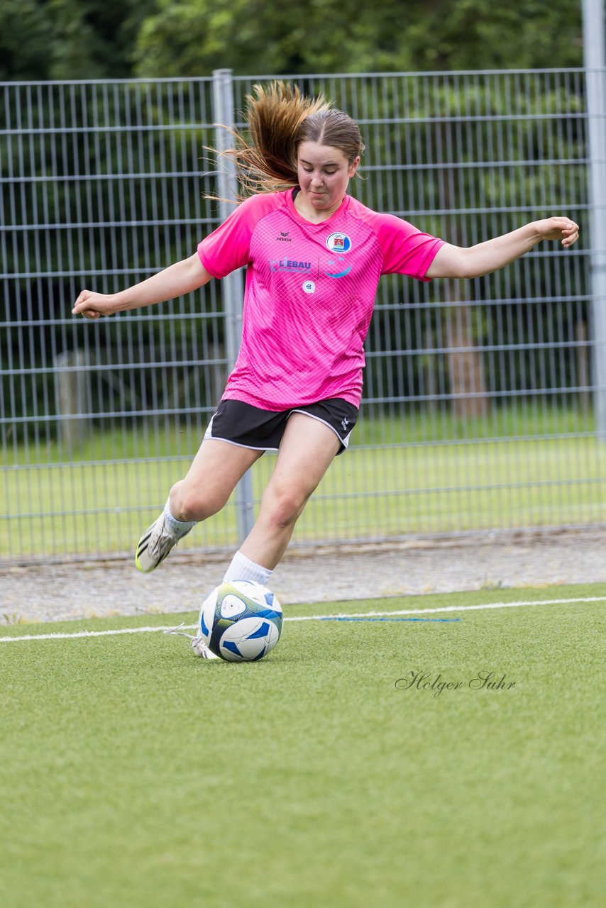 Bild 145 - wCJ Osterroenfelder TSV - VfL Pinneberg : Ergebnis: 0:15